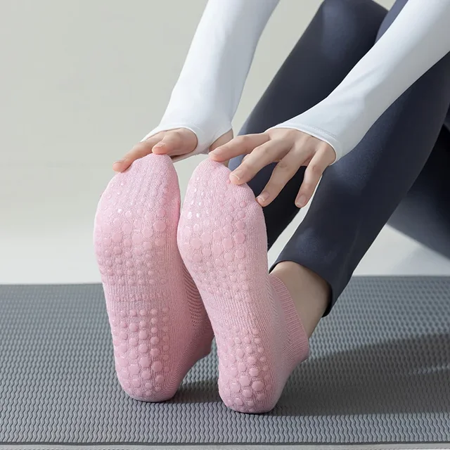 Mesh Breathable Yoga Socks Women Cotton Low Cut Short Gym Fitness Dance Sports Socks Professional Non-slip Floor Pilates Socks 3