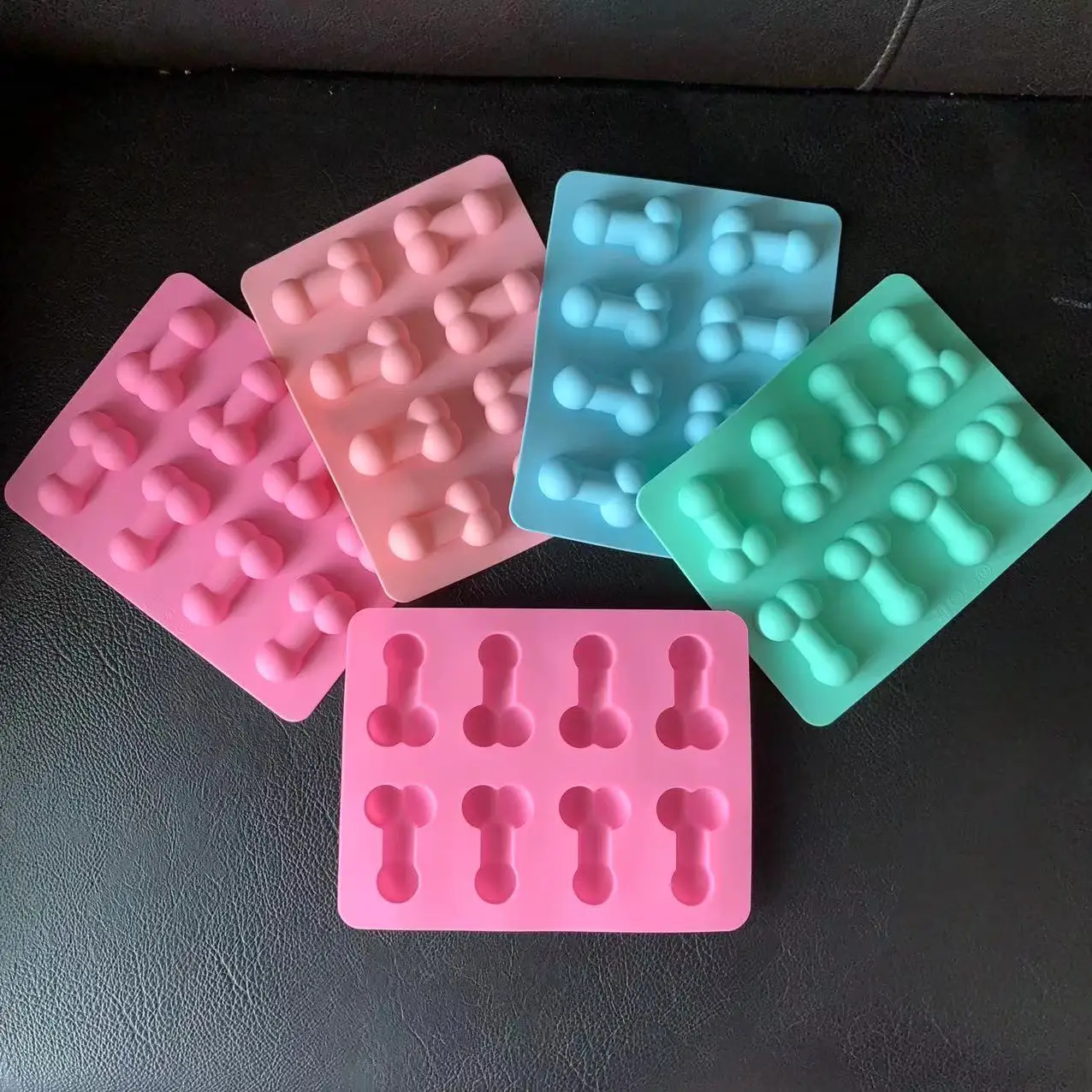 Funny Dicks Chocolate Mould Ice Cube Tray Adult Party Genitals Dessert Sexy  Penis Chest Silicone Cake Mold Baking Tools From Smyy6, $0.99