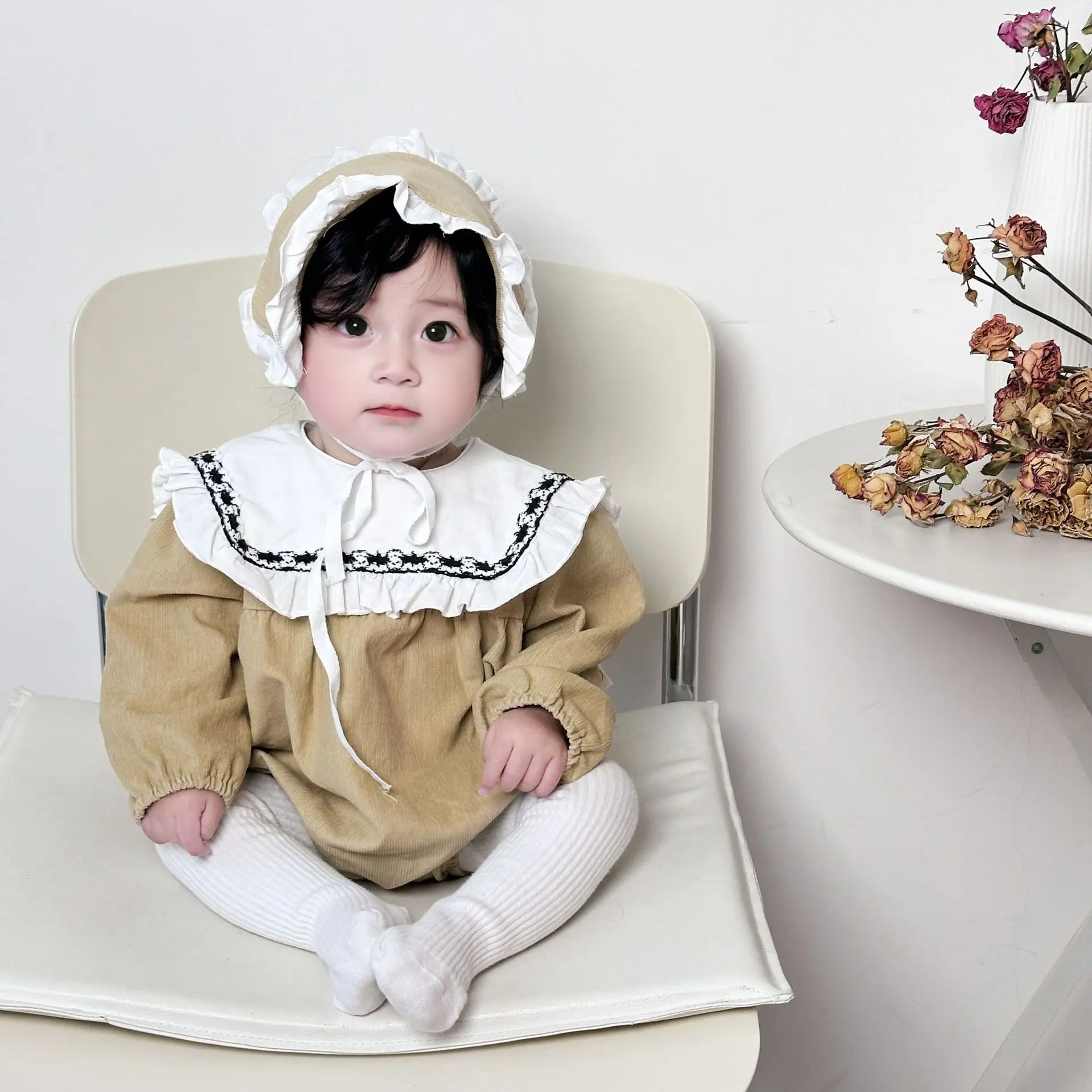 

2024 Spring New Baby Girl Cute Embroidery Corduroy Bodysuit + Hair Band Newborn Long Sleeve Casual Jumpsuit Infant Clothes 0-24M