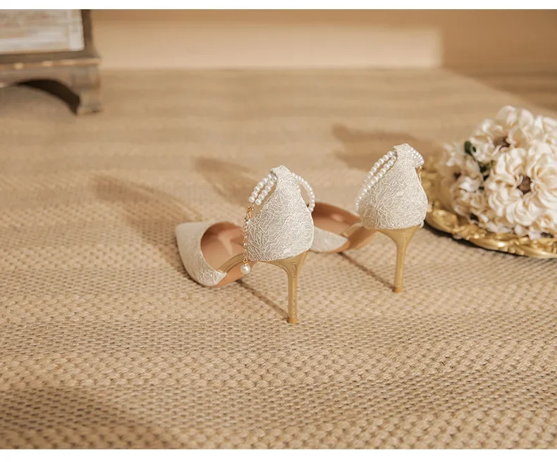 LuLuYoung Pumps packaging