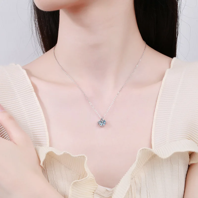 925 Sterling Silver Simple Four Claw Pendant 1 Carat Princess Square Shaped  Mosan Diamond Necklace Jewellery - China Fashion Necklace and Silver 925  price | Made-in-China.com