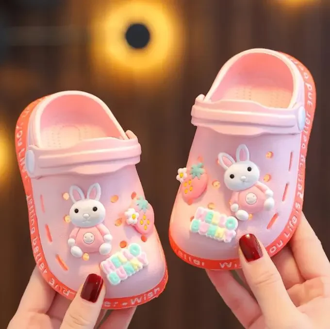 Summer Kid Sandals Lightweight Soft child Sandals Outdoor Water Shoes Beach Anti-slip Family Slippers Kids Clogs Shoes
