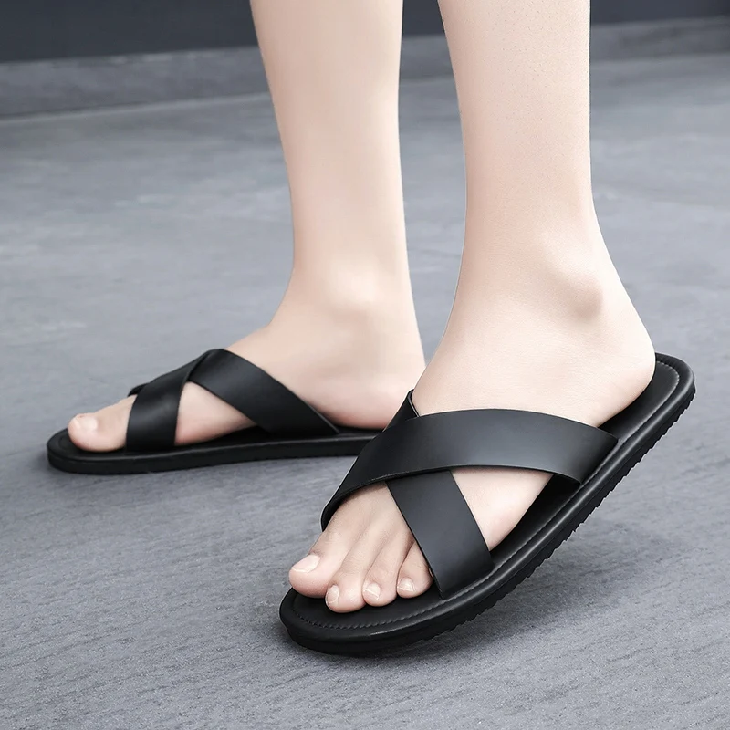 Summer Slippers Men's Lightweight Casual Soft Sole Flat Sole Beach Shoes