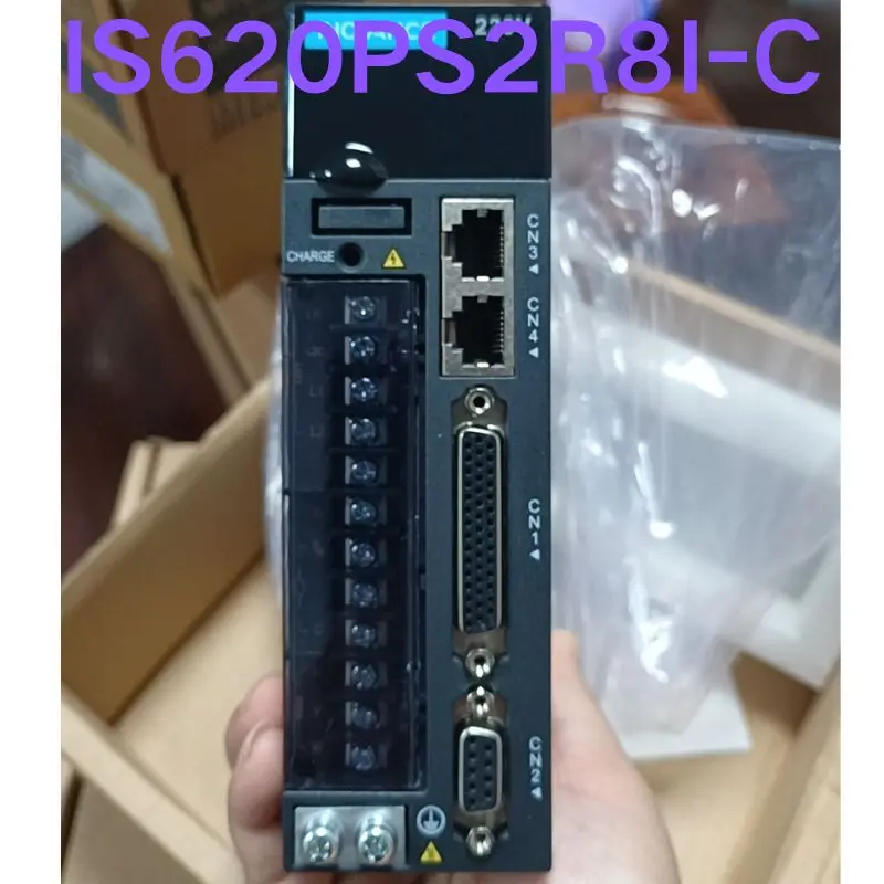 새로운 서보 드라이버 IS620PS2R8I-C 400W