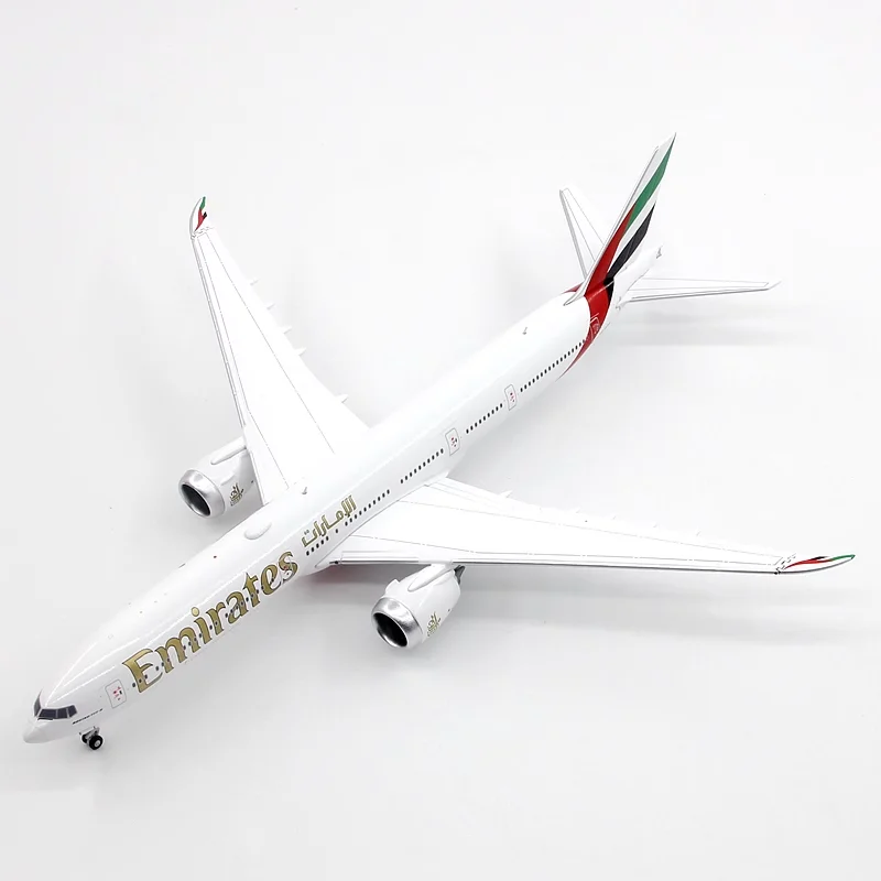 

Diecast Emirates B777-9 Passenger Plane Model Alloy & Plastic Material 1:400 Scale Diecast Toy Gift Collection Simulation