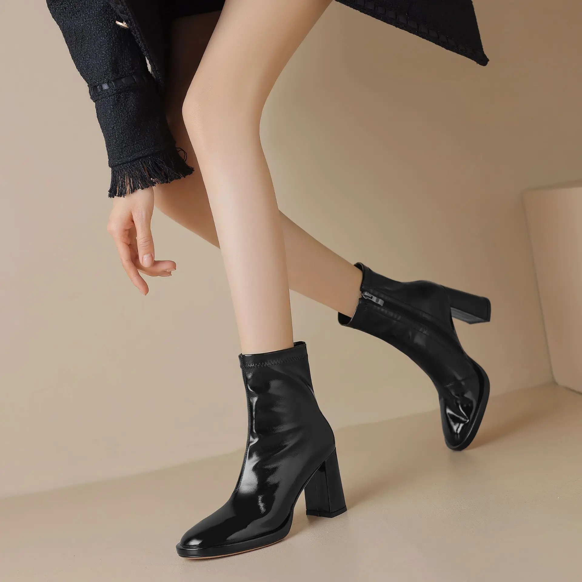

Graceful Woman Spring Autumn Square Heel Ankle Boots Round Toe Lady Side Zipper Black White Party Short Boots