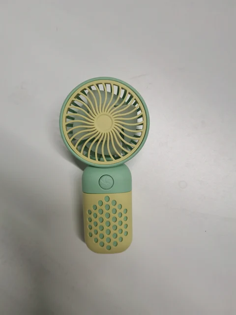 귀여운 USB 미니 선풍기를 휴대하고 시원함을 느껴보세요