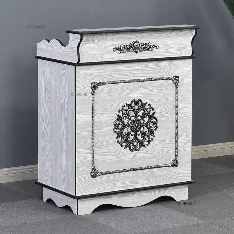 European Retro Cashier Desk Commercial Furniture Nordic Church Pulpit Podium Stand Clothing Store Counter Reception DeskN