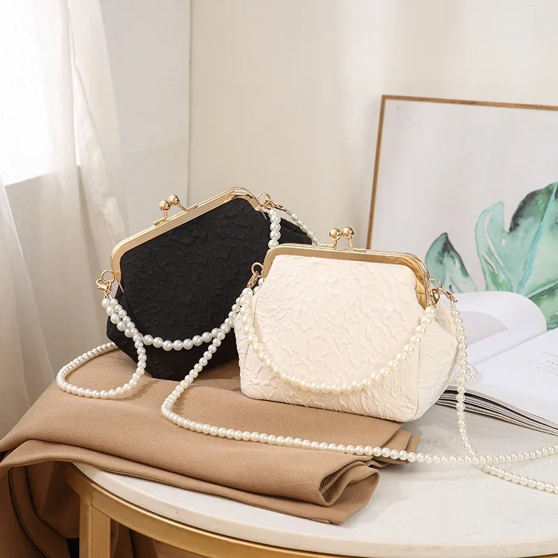 Pearl Chain Shoulder Bag New Portable Shell Clutch Mini Bag Beaded Fashion Crossbody for Women Evening Handbags Purse