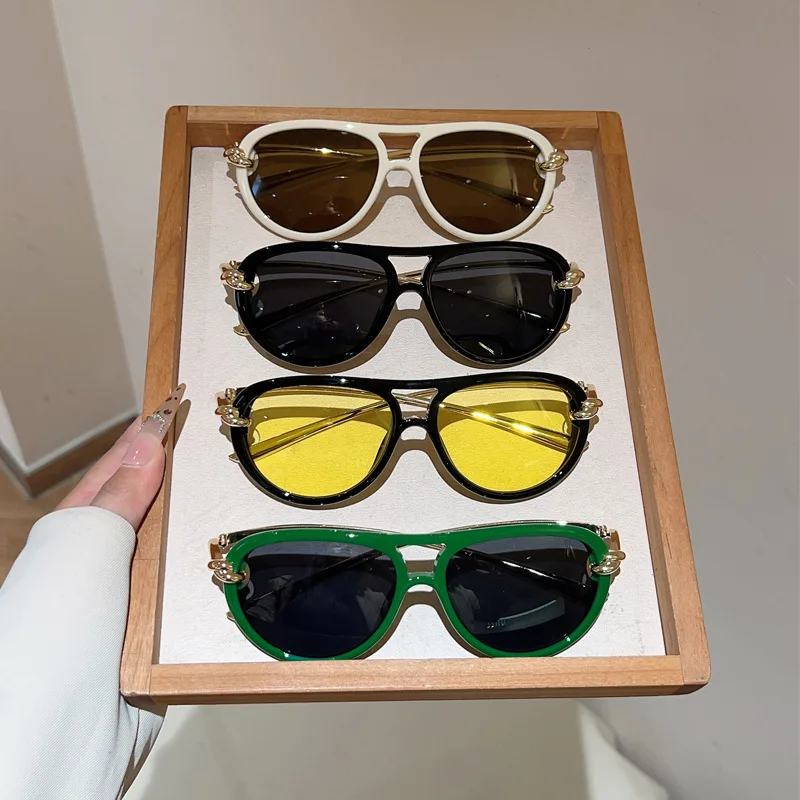 Neue Sonnenbrille mit Legierungsgestell in Schwarz-Grün-Verlauf für Damen, Vintage, klein, quadratisch, sexy Sonnenbrille, Damen-Outdoor-Brille, UV400 – Detail 5