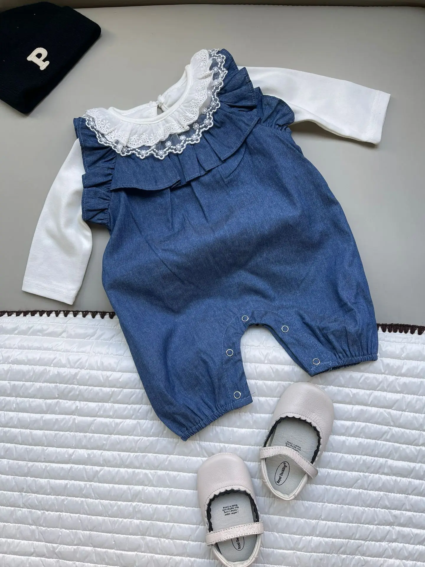 2024 Summer New Baby Girl Sleeveless Denim Strap Jumpsuit Solid Toddler Boy Casual Overalls Infant Ruffled Collar Romper 0-24M