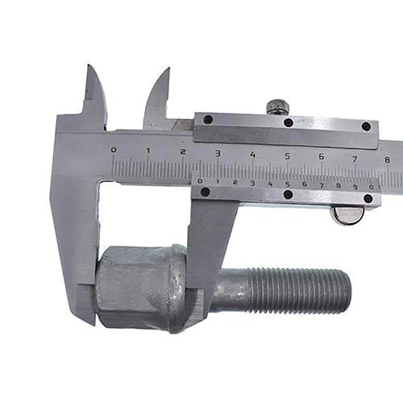 Crankshaft Pulley Screw Bolt MD172725/1100A141 Suitable for 