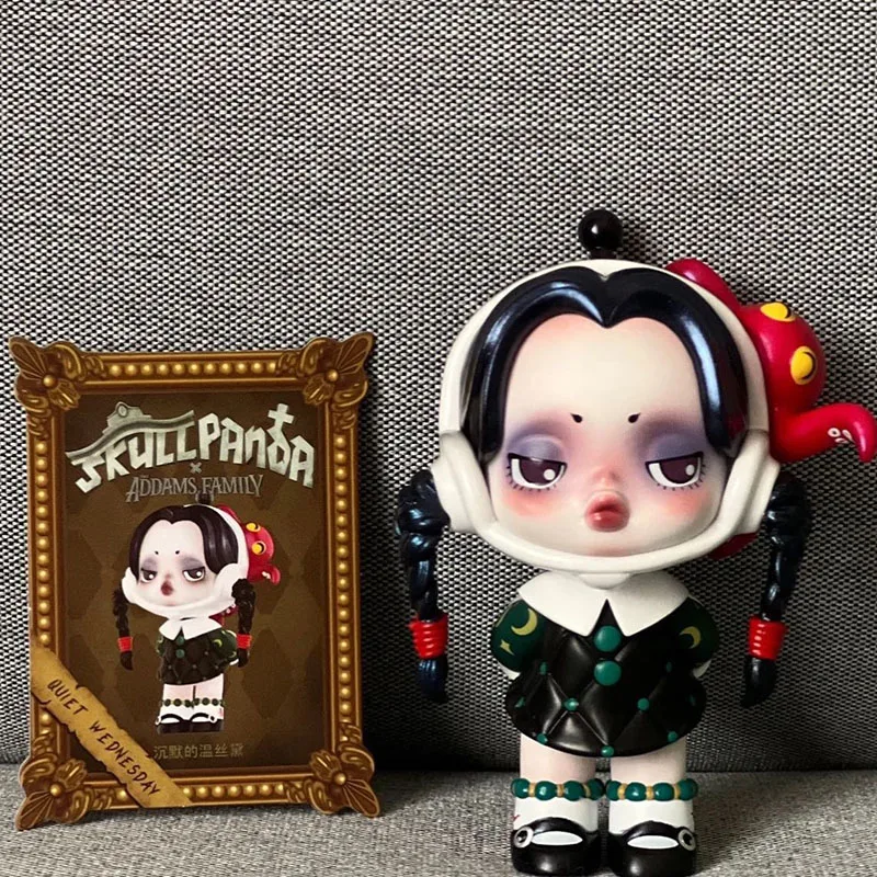 SKULLPANDA × アダムス・ファミリー ウェンズデー モーティシア