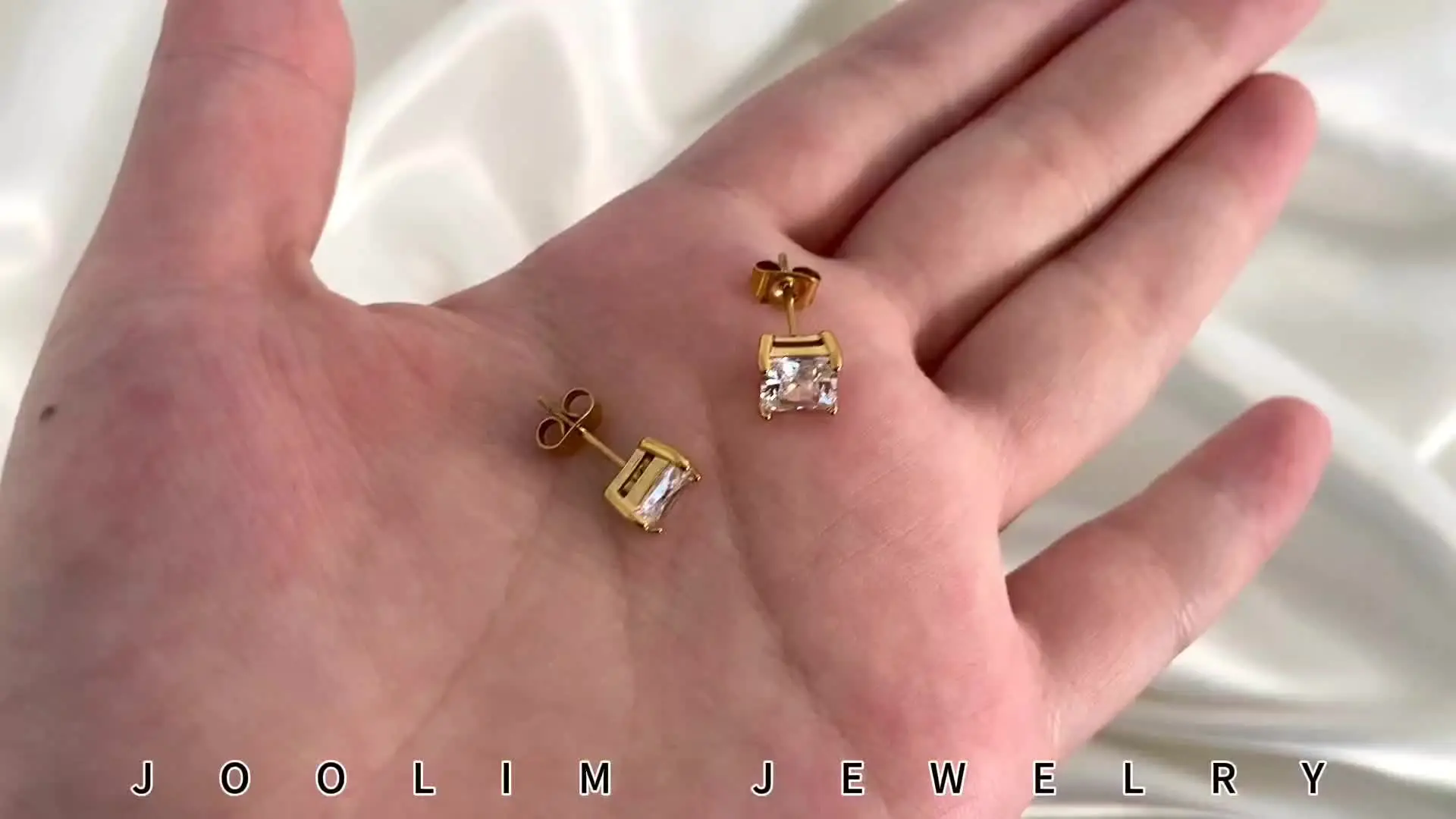 Waterproof & Tarnish Free Thread Super Flash Square Zircon