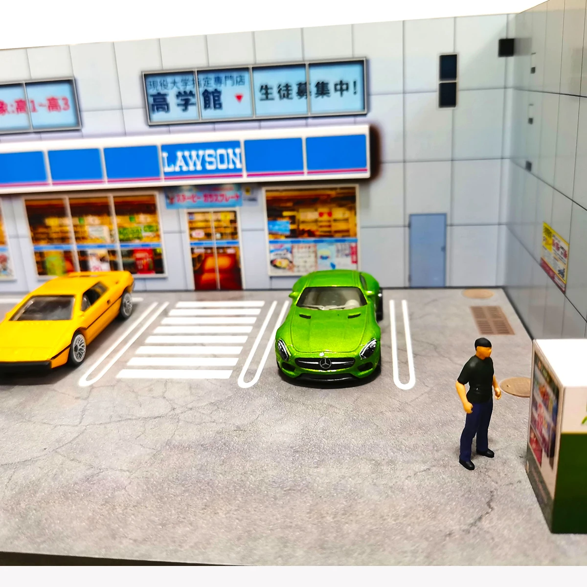 1/64【parking Lot Diorama factory 03】（新品） Diorama 1:64 Car Parking Lot Model LED Lighting City Street