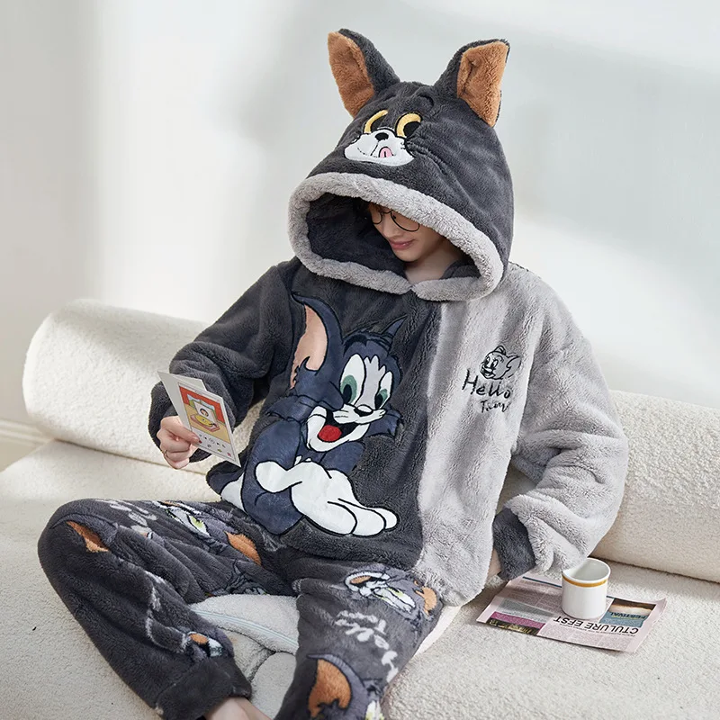 Рисунок 6 - Зимние мужские пижамы