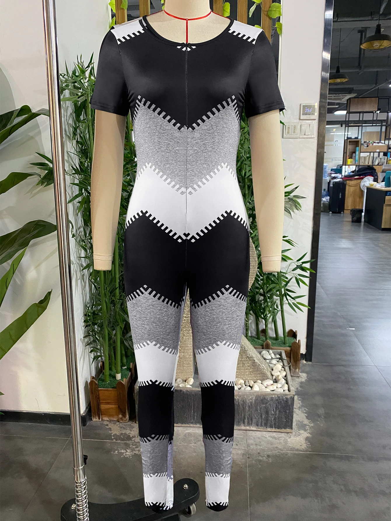 LW hubená kombinéza geometrické tisk na zip design kombinéza léto krátce rukáv dámská rompers móda sportovní fitness jumpsuits