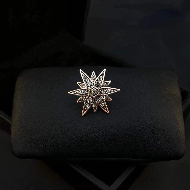 Layered Exquisite Retro Six-Pointed Star Small Brooch Men Women Suit Corsage Simple Elegant Pins Accessories Rhinestone Jewelry