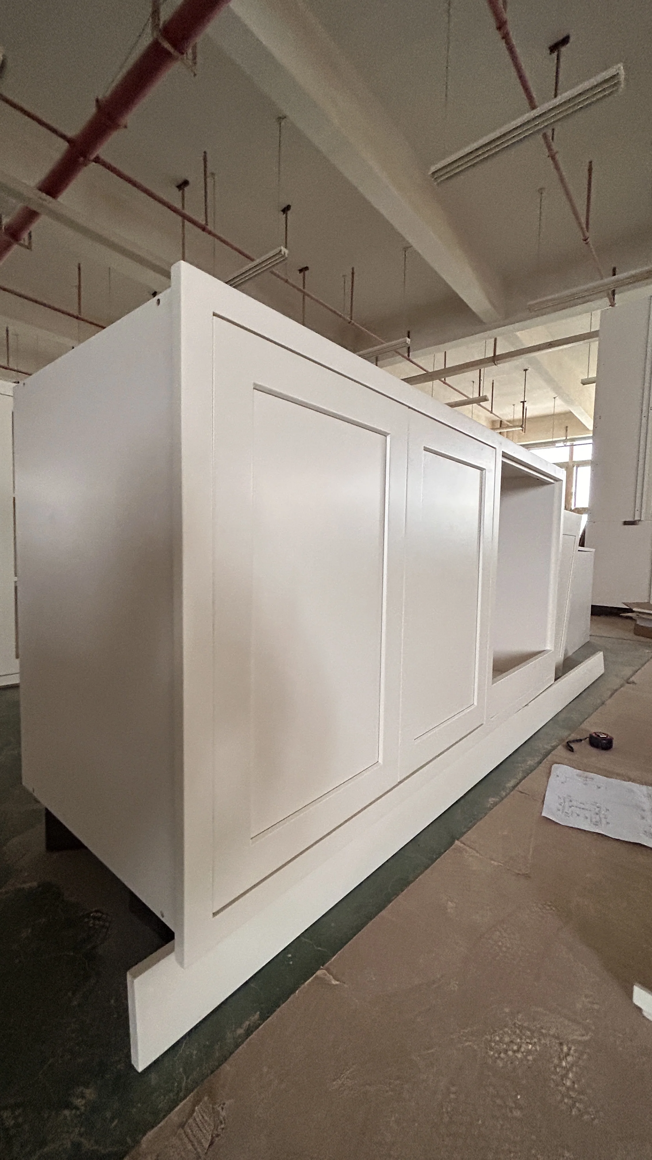 Kitchen Furniture Customized White Shaker Style Solid Wood Kitchen Cabinet 6