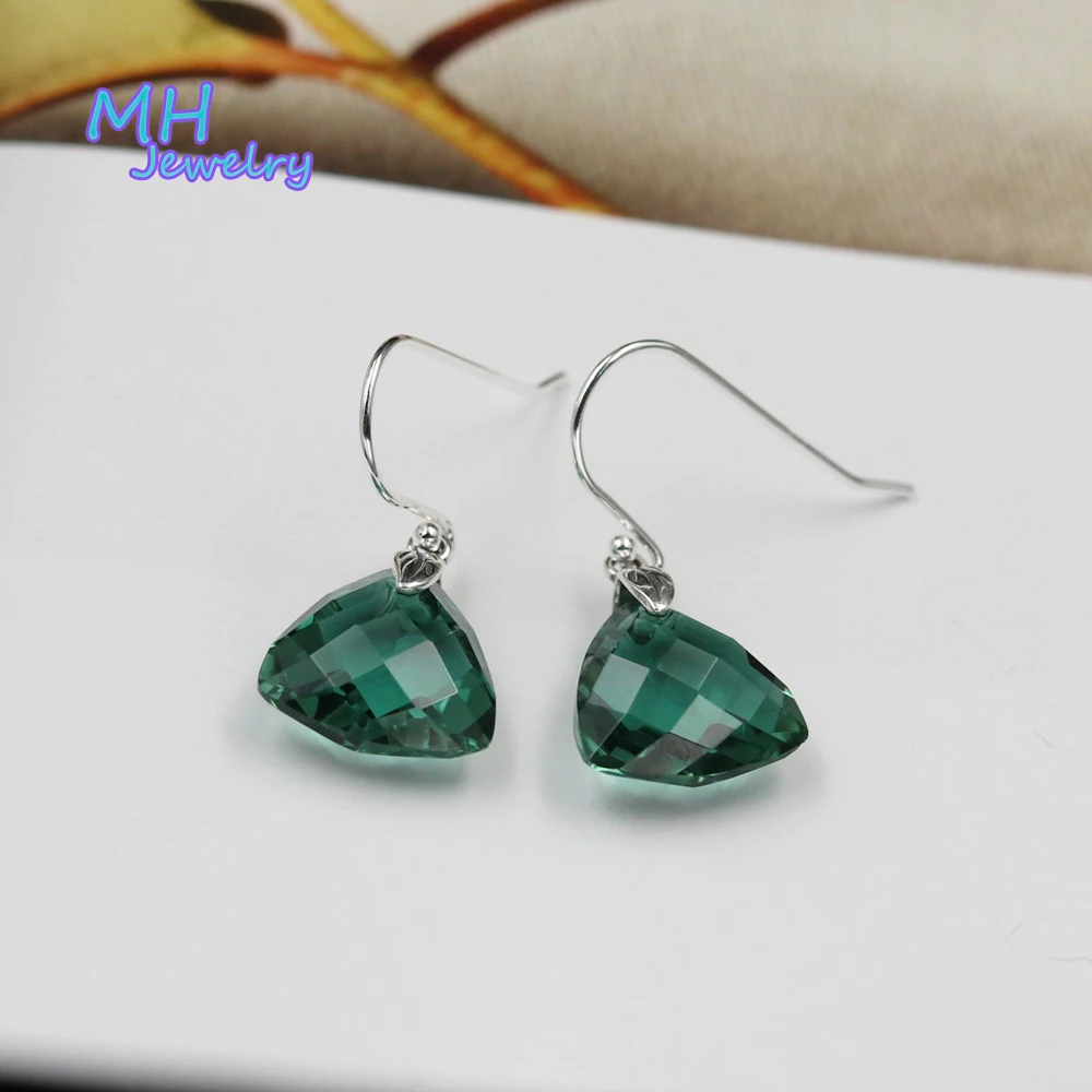 

Женские серьги из серебра 925 пробы, с зеленым кварцем