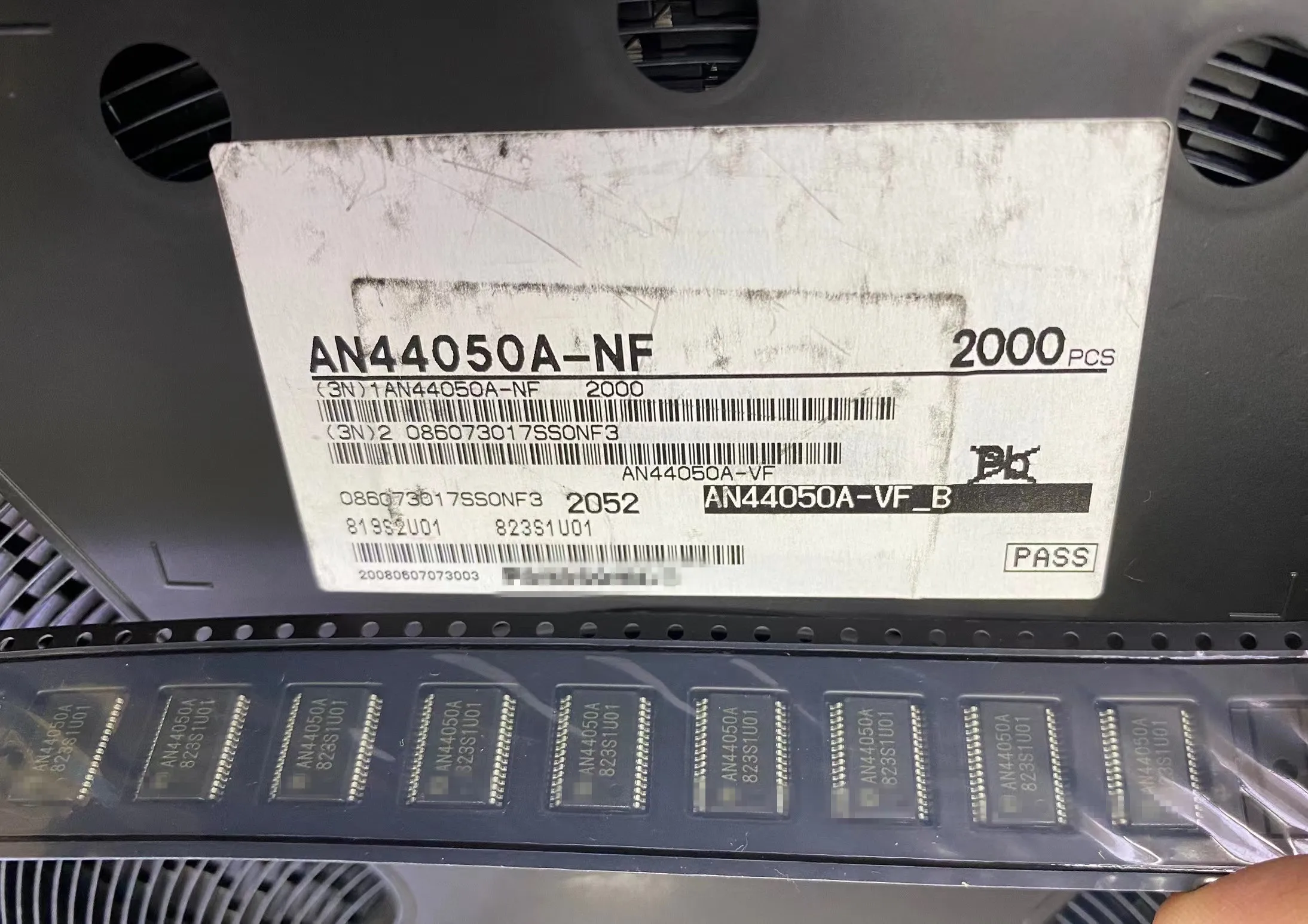 

AN44050A AN44050A-NF (5 шт.) оригинальный и актуальный запас