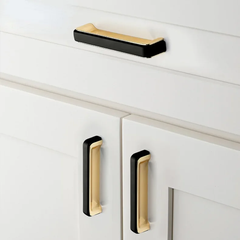 Description Picture 5 of itemLight Luxury Modern Zinc Alloy Kitchen Handle Cabinet Knobs and Handles Fashion Drawer Knobs Pulls Furniture Handle Hardware