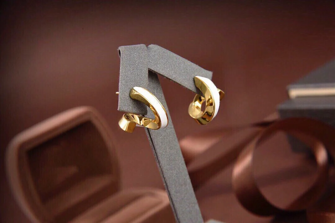 2022 Hot Distinctive Design Earrings Earrings Simple And Generous Fashion Versatile Golden Banquet ExquisiteJewelleryEar Studs