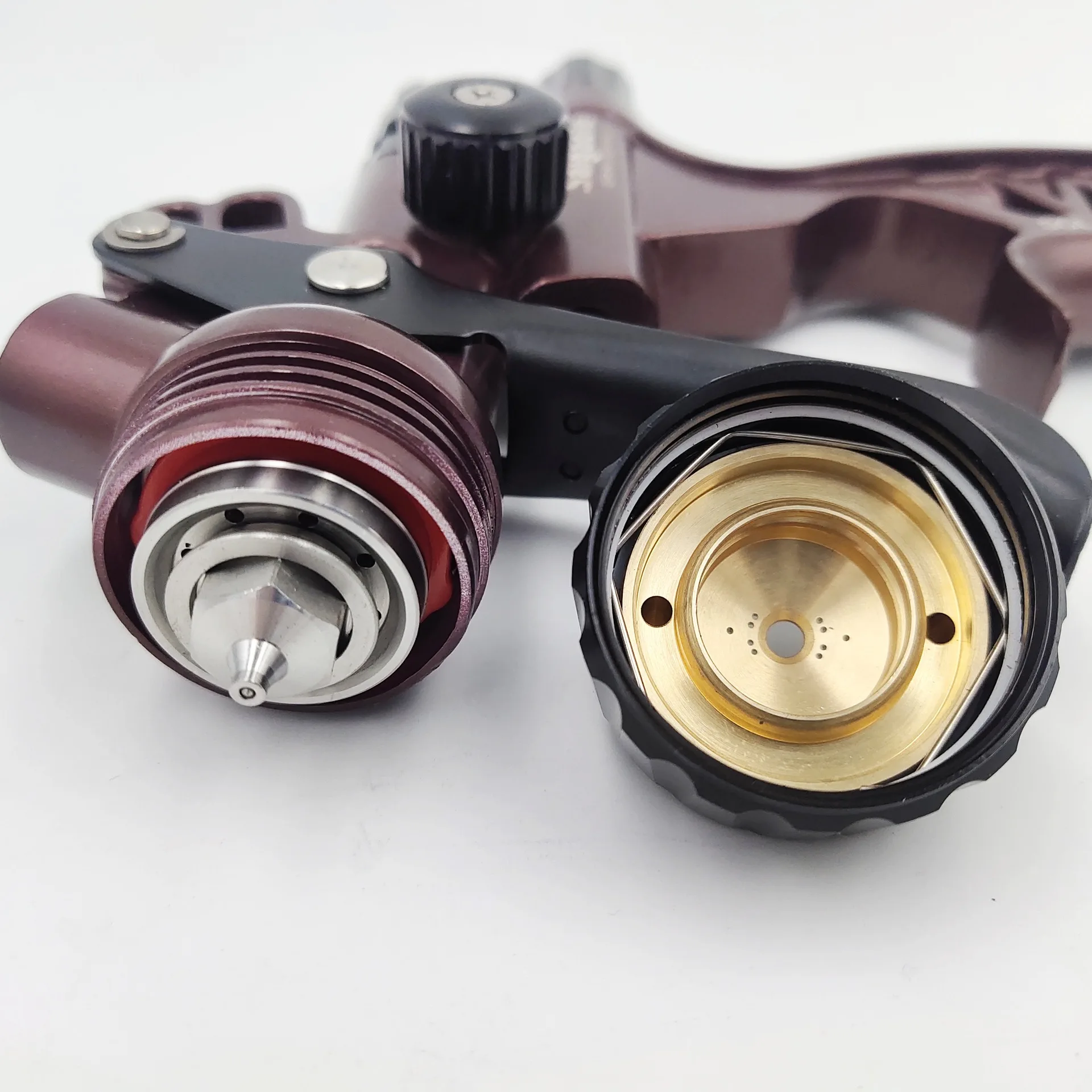 Upper Pot Spray Gun 1.3mm Auto Furniture Leather Sheet Metal Paint Spray Gun High Atomization 6800 Gravity Manual Pneumatic Tool 4