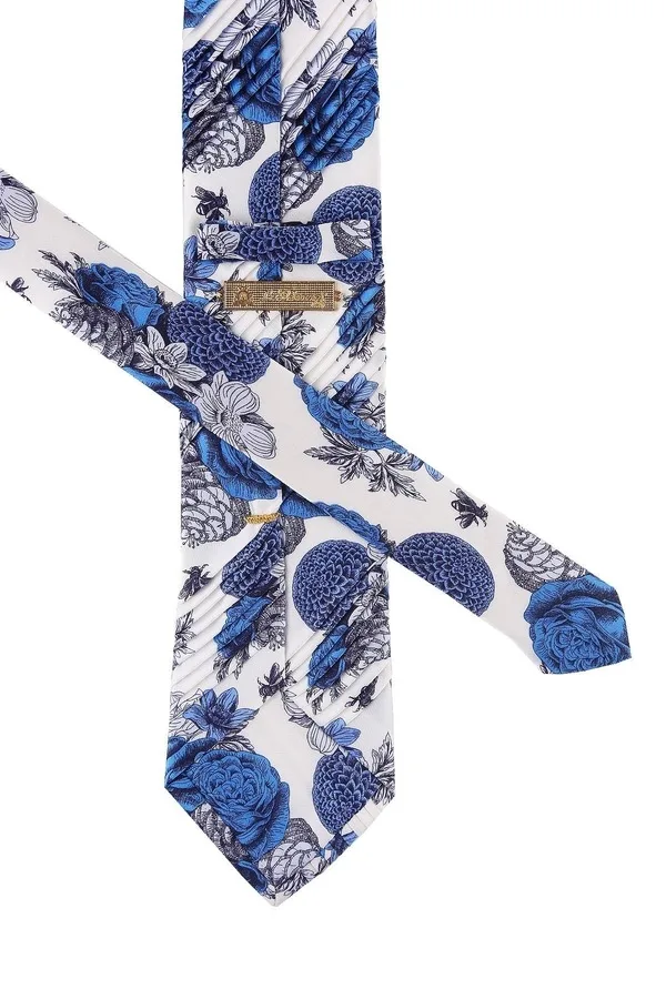 Рисунок 2 - Шелковый галстук Piliseli EST135