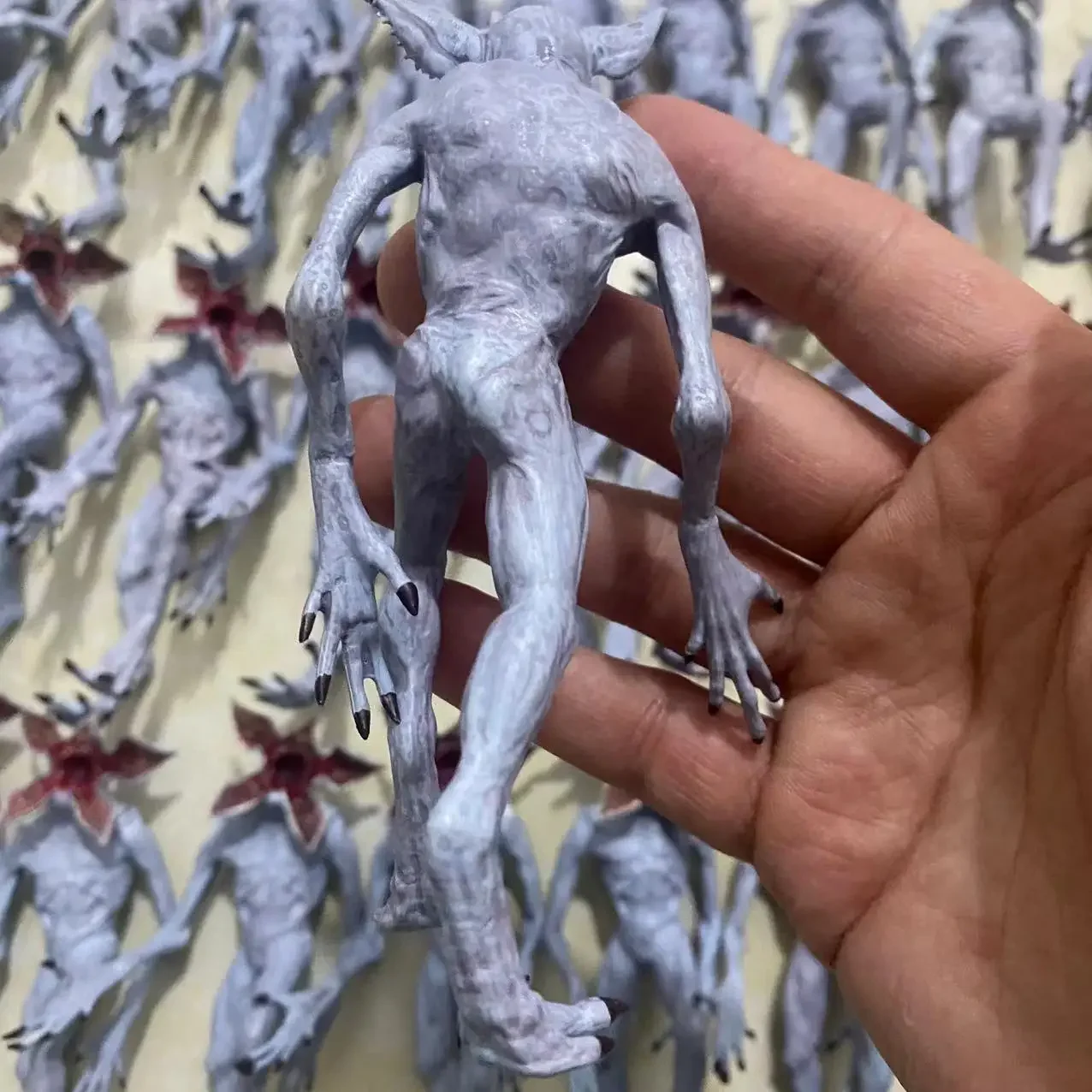 デモゴルゴン　フィギュア　2個セット Amazon | Weta Workshop ストレンジャー・シングス デモゴルゴン