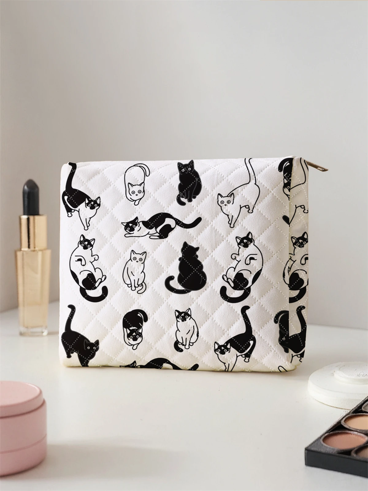 1 Set Portable Makeup Bag, Large Capacity Design, Easily Accommodate Your Cosmetics, Lightweight And Portable For Storing Cosmet