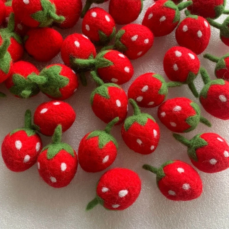 

5pcs Wool Felt Strawberries for DIY Craft Mini Strawberry Ornament Decorations for Hairpin Keychain Headband Making