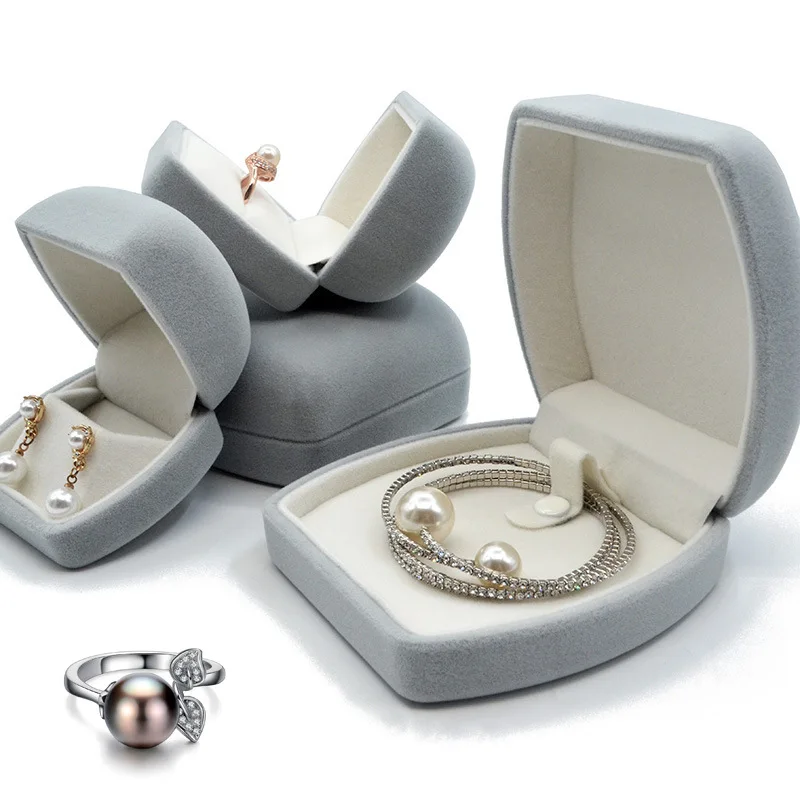 

Новый товар, овальная бархатная коробка для подвесок в виде кольца, 3 цвета, шкатулка для ювелирных изделий в стиле хлеба