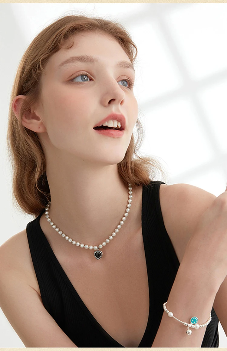 Love Pearl Necklace Women Black Agate Pendant Retro French Necklacechain Sweater Chain Wedding Party Chokers Jewelry Gift