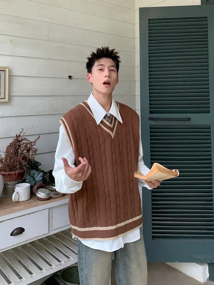 White Mens Fashion Vest With Jeans Man Clothes Vest V Neck Y2k