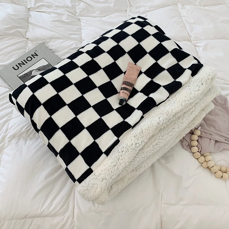 

Nordic Checkerboard Plaid Blanket Thick Warm Winter Throw Blankets Office Nap Shawl Sofa Cover Retro Fluffy Bedspread on The Bed