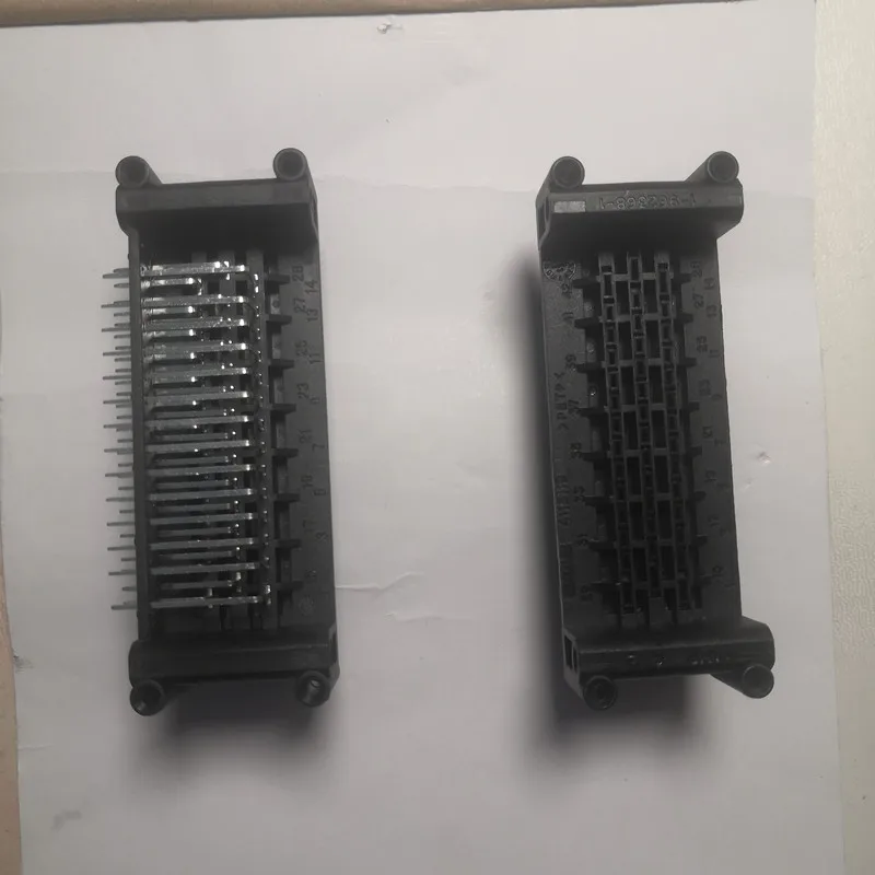 Conector Eletrônico do Controlador 42p Interno 1-9623681 do Automóvel do Ampère 1-963224-1 de te 1-967280-1