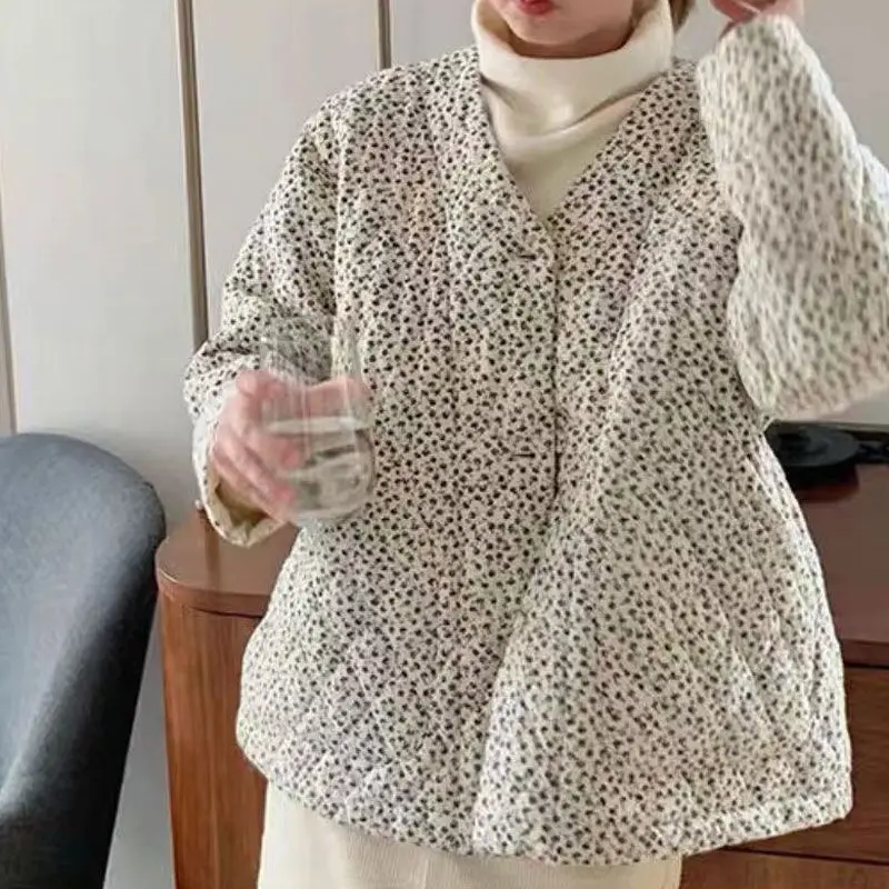 

2024 Autumn and Winter Collar Blue Flower Thin Cotton-padded Jacket Short Female Ins Tide Cotton-padded Coat Coat