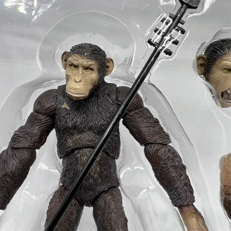 PLANET OF THE APES フィギュア3体セット。 NEC12551_i.jpg