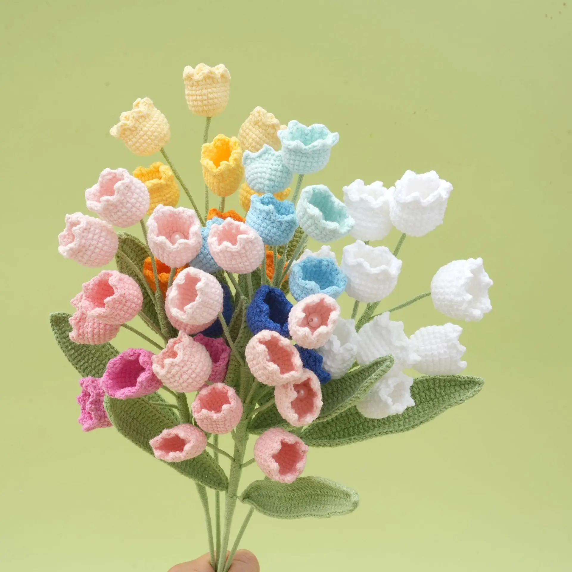 Gehäkelter Blumenstrauß Kreative Künstliche Pflanzen und Blumen Handgewebte Blumen Raumdekoration Geschenk