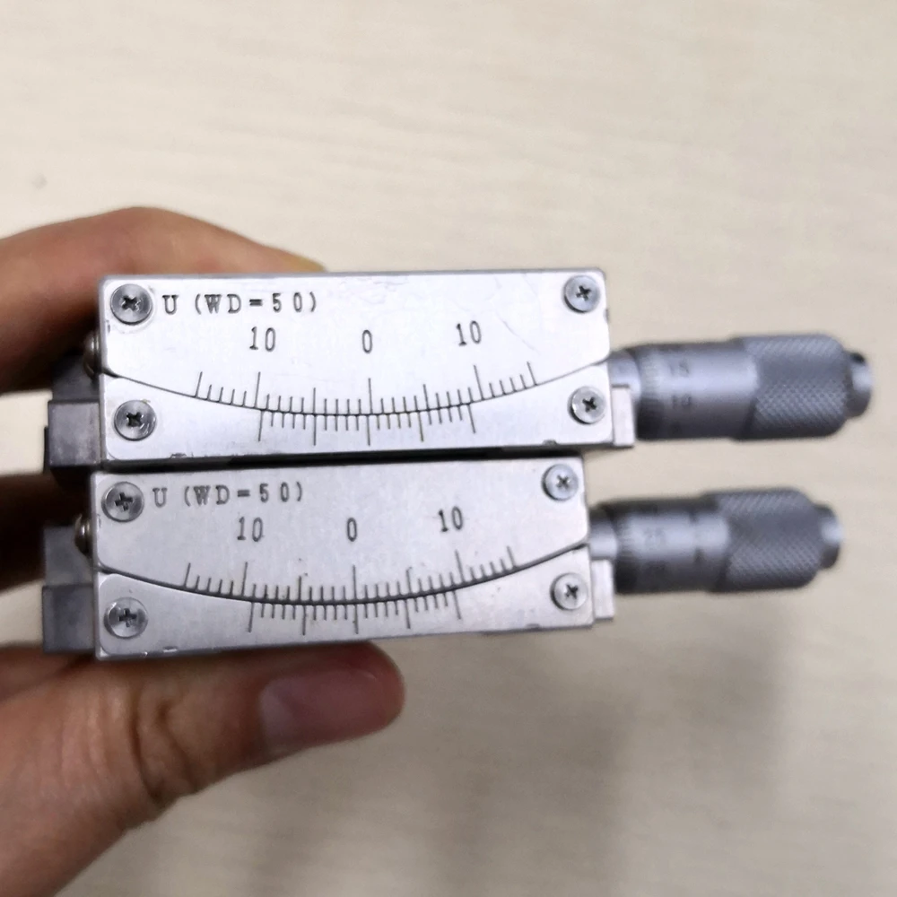 

Suruga B58-50UA Manual 1-Axis Gonio Stage Cross Roller Goniometer Stage Micrometer Used