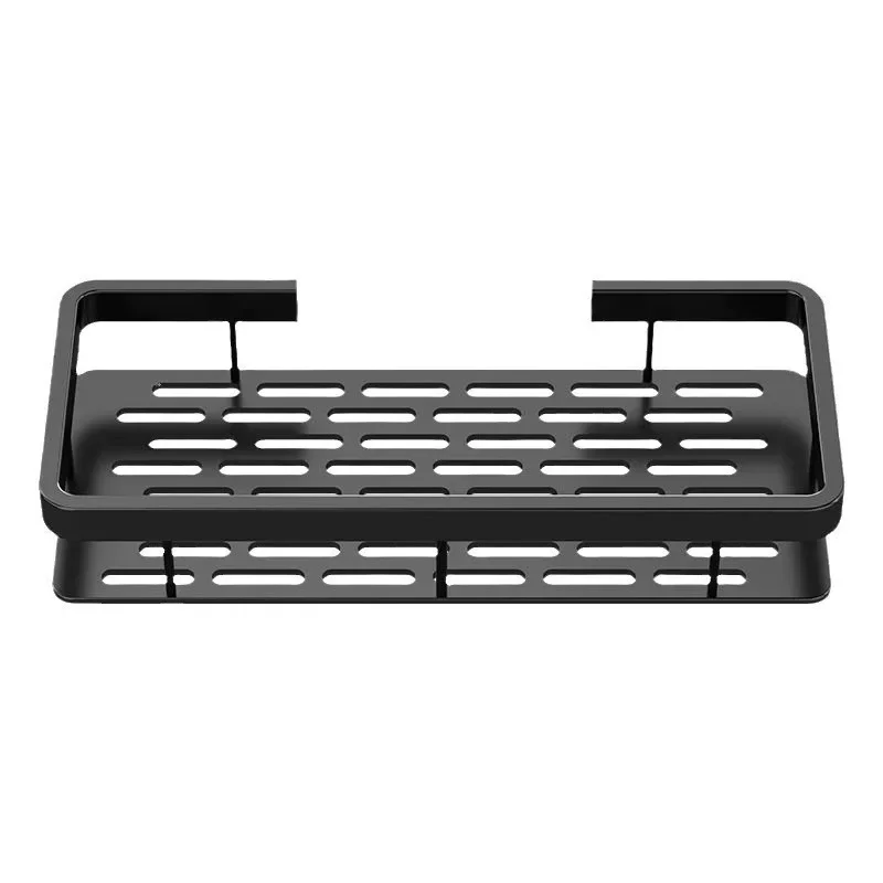 Hylde vist med badeværelsestilbehør pænt arrangeret