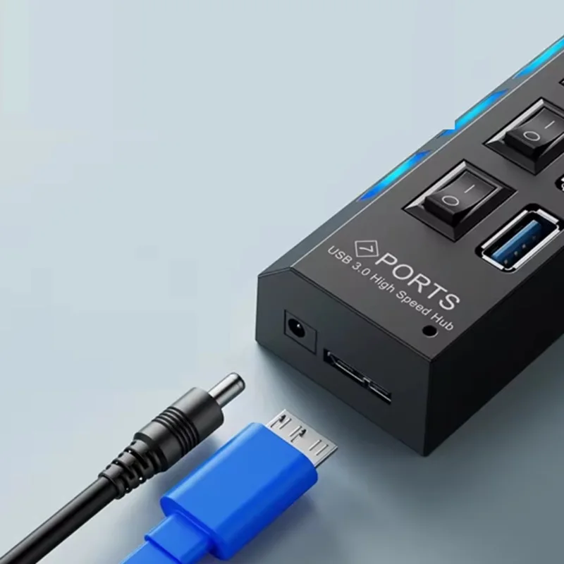 High-Speed USB 3.0 Hub with 4 or 7 Ports and External Power Adapter