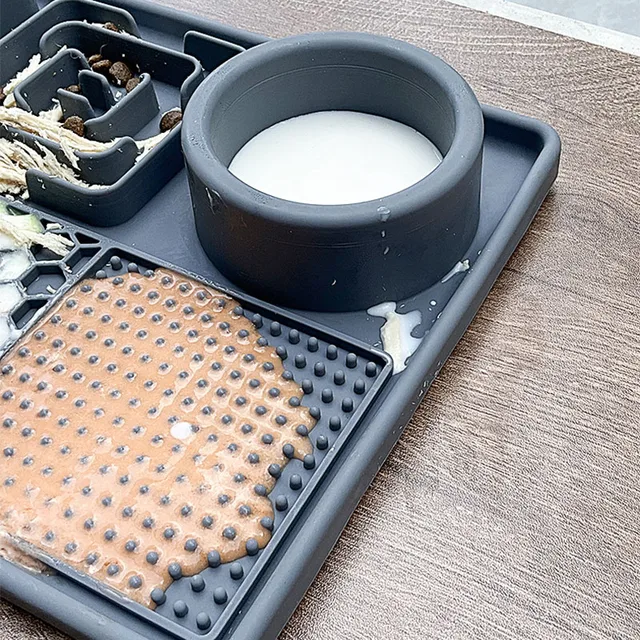 Multifunction Pet Slow Feeder Bowls Dog Licking Mat With Suction Cups For Anxiety Relief Dog Cat Water Drinking Eating Food 2