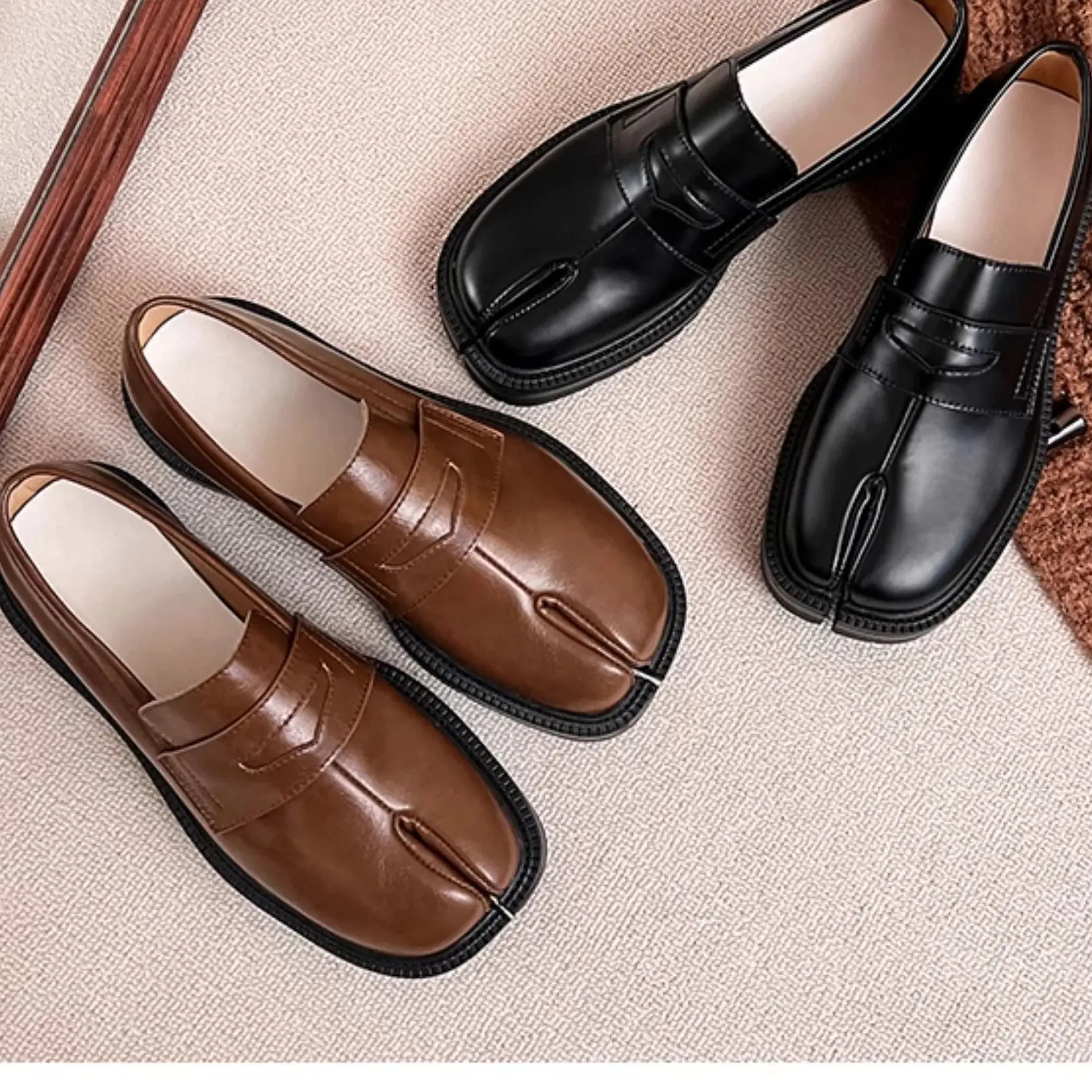 

Split Toe Cow Leather Shoes Women 2023 British Style Female Loafers Stylish Thick-Soled Tabi Shoes Flip Flops Zapatos De Mujer