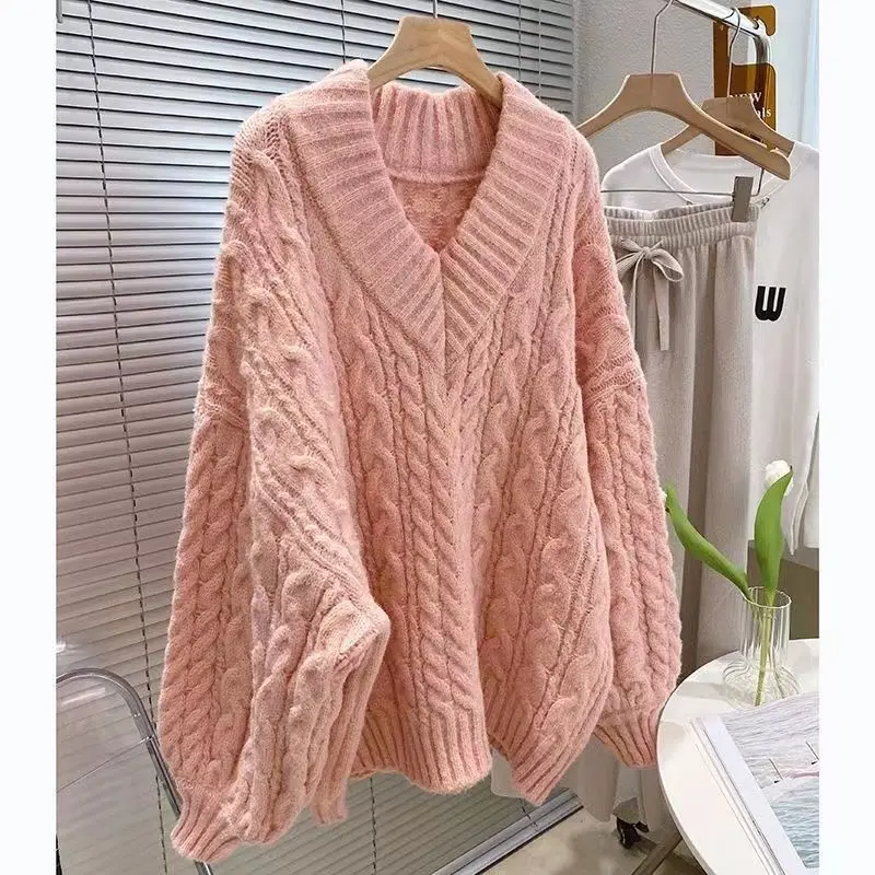 

2023 new autumn and winter loose pullover V-neck thick twist sweater women's lazy style design sense niche warm sweater top