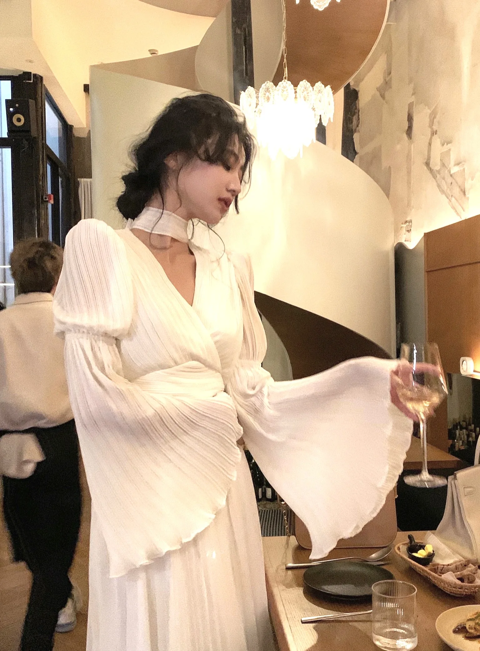 Autumn Solid Pleated Long Dresses for Women Halter V-neck Flare Sleeve Wedding Party Dress Korean Fashion One Piece Vestidos New