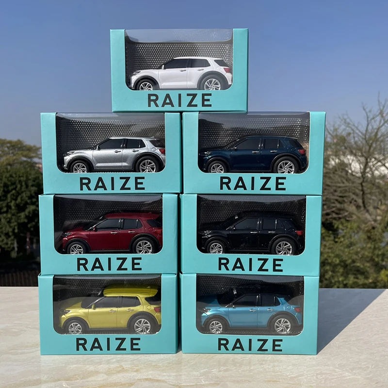 RAIZE 1/30 Scale Toyota SUV Plastic Car Model Toy Adult Fans Collectible Souvenir Gifts Collections 6