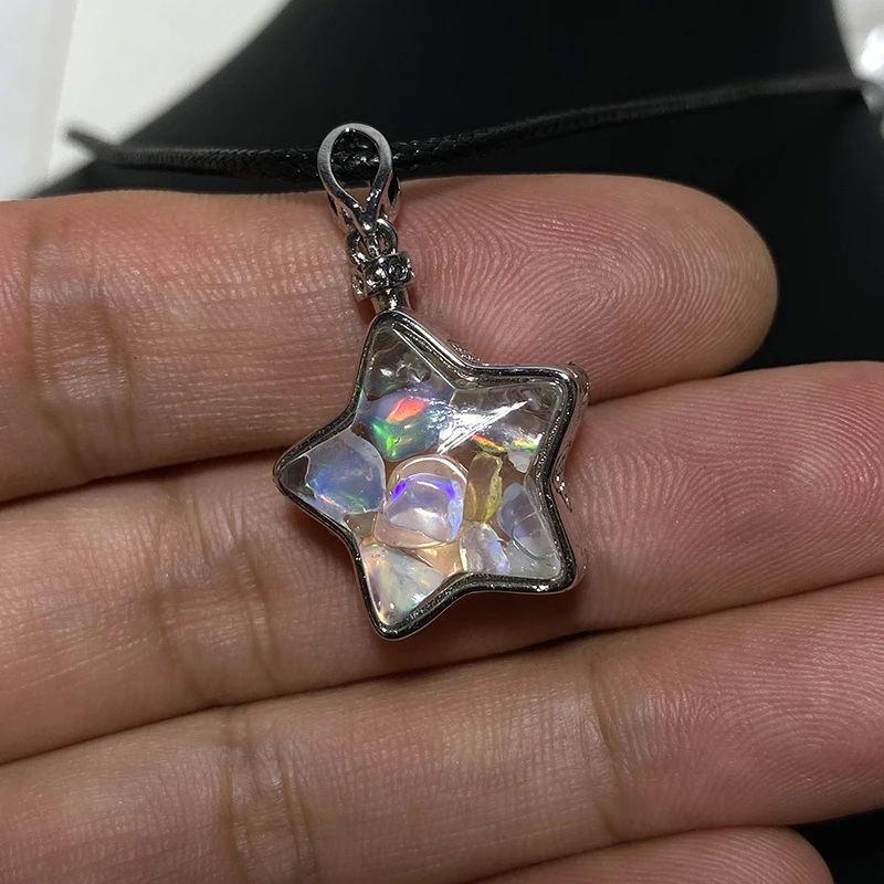 Unit One Piece Natural Opal Gemstone Crystal Chips Star Shaped Glass Wish Bottle Necklace Pendant With Leather Rope 2