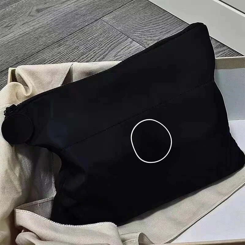 

Women Luxury Brand Letter Logo Makeup Bags Large Capacity Portable Travel Cosmetic Organizer Pouch Lightweight Makeup Clutch Bag